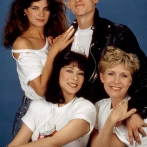 LOVERBOY, Kirstie Alley, Patrick Dempsey, Kim Miyori, Carrie Fisher, 1989. © TriStar Pictures.
