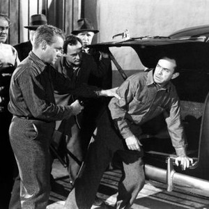 WHITE HEAT, G. Pat Collins (in straitjacket), James Cagney, Robert Osterloh, Paul Guilfoyle, 1949
