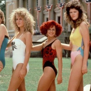 MISS FIRECRACKER, from left: Amy Wright, Angela Turner, Holly Hunter, Barbara Welch, Lori Hayes, 1989. ©Corsair Pictures