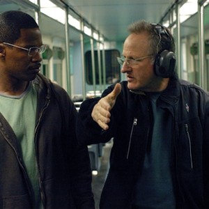 Director MICHAEL MANN (right) gives some direction to star JAMIE FOXX on the set of DreamWorks Pictures' and Paramount Pictures' thriller COLLATERAL.