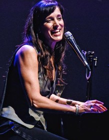 Chantal Kreviazuk