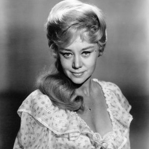 PAPA'S DELICATE CONDITION, Glynis Johns, 1963