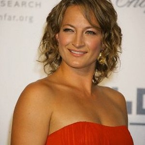 Zoe Bell