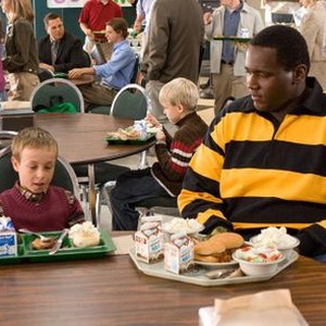 THE BLIND SIDE, foreground from left: Jae Head, Quinton Aaron, 2009. Ph: Ralph Nelson/©Warner Bros.