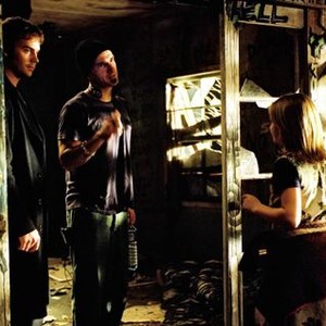 BOOGEYMAN, Barry Watson, director Stephen Kay, Skye McCole Bartusiak on set, 2005, (c) Screen Gems