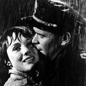 AMERICANIZATION OF EMILY, Julie Andrews, James Garner, 1964, rain