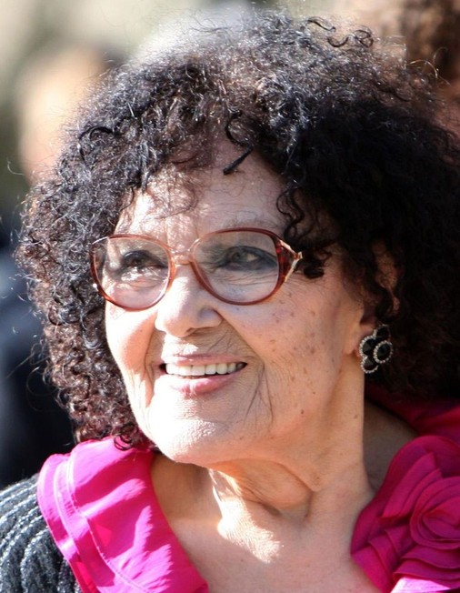 Cleo Laine