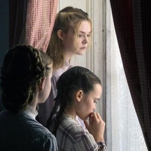 THE BEGUILED, FROM LEFT: ADDISON RIECKE, ANGOURIE RICE, ELLE FANNING, OONA LAURENCE, 2017. PH: BEN ROTHSTEIN/© FOCUS FEATURES