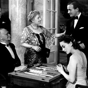 RAFFLES, Dudley Digges, Lionel Pape, Dame May Whitty, David Niven, Olivia De Havilland, 1940