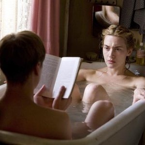 THE READER, from left: David Kross, Kate Winslet, 2008. ©Weinstein Company