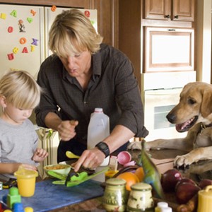 Ben Hyland as Connor and Owen Wilson as John in "Marley & Me."