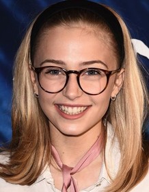 Sophie Simnett