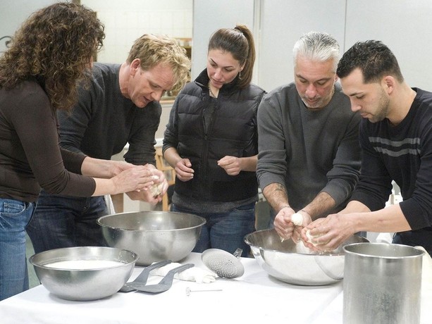 Kitchen nightmares season sales 1 episode 1