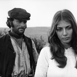 THE VIRGIN AND THE GYPSY, from left: Franco Nero, Joanna Shimkus, 1970 tvatg1970-fsct04(tvatg1970-fsct04)