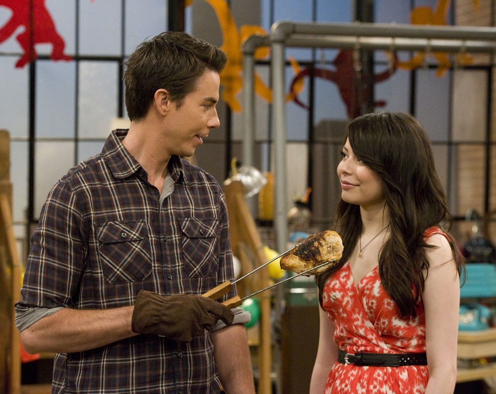 Miranda Cosgrove Pictures | Rotten Tomatoes