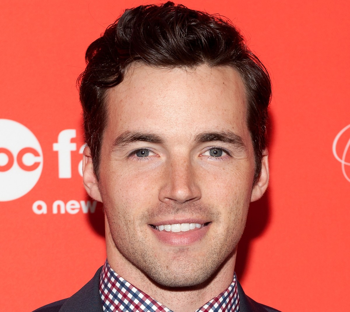 Ian Harding - Rotten Tomatoes