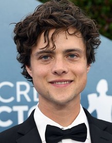 Douglas Smith - Rotten Tomatoes