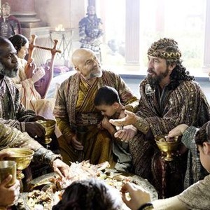 THE NATIVITY STORY, left: the Three Kings: Stefan Kalipha as Gaspar, Eriq Ebouaney as Balthasar, Nadim Sawalha as Melchior;  Ciaran Hinds as Herod (center right, crown, gesturing), Alessandro Giuggioli (right, holding golden bowl), 2006. ©New Line Cinema