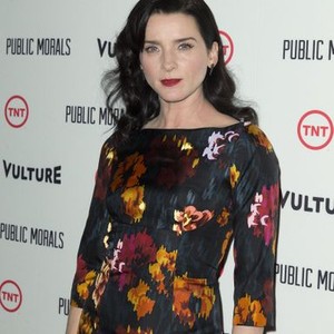 Michele Hicks at arrivals for PUBLIC MORALS Series Premiere Hosted by NEW YORK Magazine, Vulture and TNT, Tribeca Grand Hotel, New York, NY August 12, 2015. Photo By: Lev Radin/Everett Collection