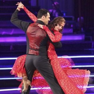 Dancing With the Stars, Tony Dovolani (L), Leah Remini (R), 'Episode #1711A', Season 17, Ep. #12, 11/26/2013, ©ABC