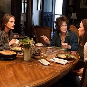 (L-R) Julia Roberts as Barbara Weston, Meryl Streep as Violet Weston and Julianne Nicholson as Ivy Weston in "August: Osage County." photo 7