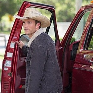 Scott Eastwood as Luke Collins in "The Longest Ride." photo 7