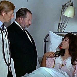 Doctor in Clover (1966) photo 10