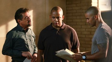 Criminal minds season 4 episode 26 watch online sales