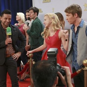 Liv and Maddie, Jai Rodriguez (L), Dove Cameron (C), Lucas Adams (R), 'Ask-Her-More-a-Rooney', Season 3, Ep. #8, 11/22/2015, ©DISNEYCHANNEL