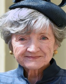 Julia McKenzie