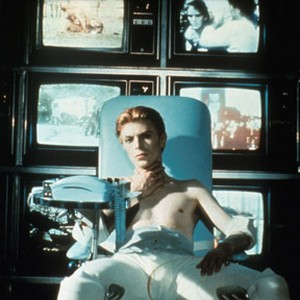 David Bowie as Thomas Jerome Newton in "The Man Who Fell to Earth." photo 7