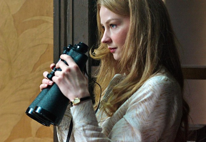 Talabalar uchun porno Kanada qattiq kiyimdagi ayol porno