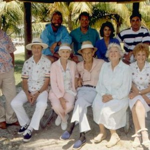 COCOON: THE RETURN, back row (l to r): Wilford Brimley, Steve Guttenberg, Tahnee Welch, Tyrone Powell Jr, front row (l to r): Don Ameche, Jessica Tandy, Hume Cronyn, Maureen Stapleton, Gwen Verdon, Jack Gilford, 1988, TM and Copyright (c)20th Century Fox F