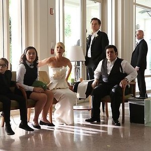 1600 Penn, from left: Ben Stockham, Amara Miller, Jenna Elfman, Bill Pullman, Josh Gad, 'Marry Me Baby', Season 1, Ep. #13, 03/28/2013, ©NBC