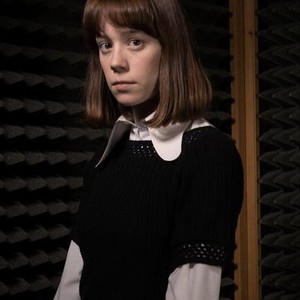 Chloe Pirrie as Wendy Straw