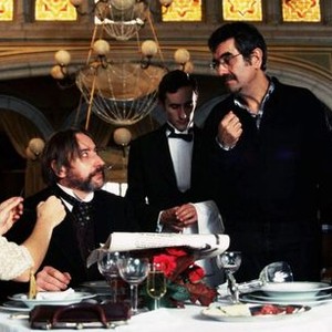 UNCONSCIOUS, (aka INCONSCIENTES), standing right: director Joaquin Oristell, seated: Nuria Prims, Jorge Puigcorbe, Luis Tosar, on set, 2004. ©Regent Releasing