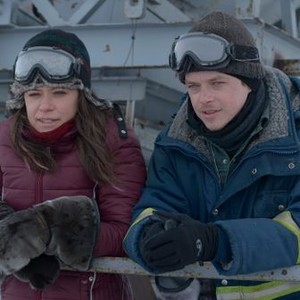 TWO LOVERS AND A BEAR, FROM LEFT: TATIANA MASLANY, DANE DEHAAN, 2016. PH: PHILIPPE BOSSE/© NETFLIX