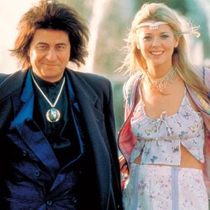 JUST VISITING, from left: Christian Clavier, Tara Reid, 2001, © Buena Vista