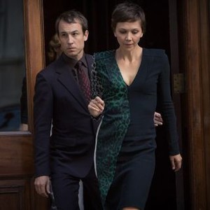 The Honorable Woman, Tobias Menzies (L), Maggie Gyllenhaal (R), 'The Empty Chair', Season 1, Ep. #1, 07/31/2014, ©SC