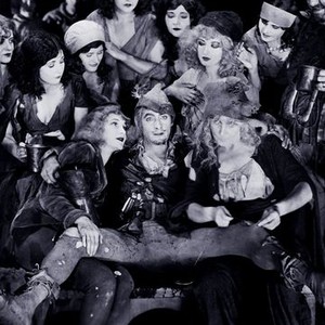 The Beloved Rogue (1927) photo 8