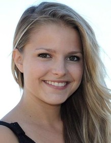 Sarah-Jeanne Labrosse