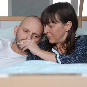 STOPPED ON TRACK, (aka HALT AUF FREIER STRECKE), from left: Milan Peschel, Steffi Kuhnert, 2011. ©Pandora Film Verleih