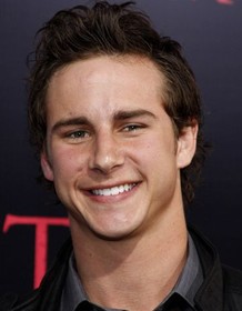 Kelly Blatz