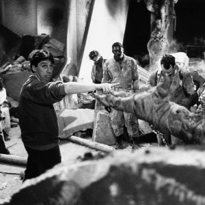 GHOSTBUSTERS, from left, Harold Ramis, Sigourney Weaver, director Ivan Reitman, Ernie Hudson, Dan Aykroyd, 1984, ©Columbia