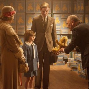 GOODBYE CHRISTOPHER ROBIN, FROM LEFT: MARGOT ROBBIE, WILL TILSTON, DOMHNALL GLEESON, RICHARD CLIFFORD, 2017. PH: DAVID APPLEBY/TM & COPYRIGHT © FOX SEARCHLIGHT PICTURES. ALL RIGHTS RESERVED.
