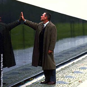 Col. Hayes Hodges (Tommy Lee Jones), visits the Veitnam Memorial in Washington D.C. in Paramount's Rules Of Engagement photo 16