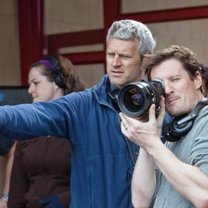 LIMITLESS, FROM LEFT: DIRECTOR NEIL BURGER, CINEMATOGRAPHER JO WILLEMS, ON SET, 2011. PH: JOHN BAER/© ROGUE PICTURES