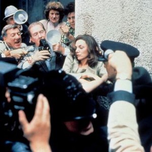 SCANDAL, Joanne Whalley, 1989