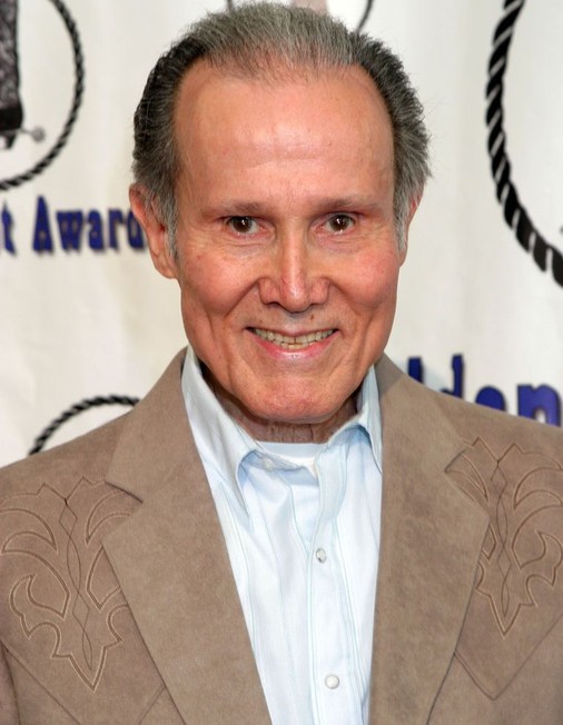 Henry Silva