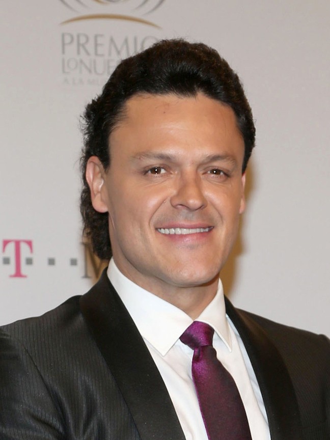 Pedro Fernandez Movies